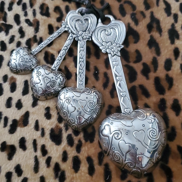 Vintage Measuring Spoon Set Of 4 - Picture 6 of 8